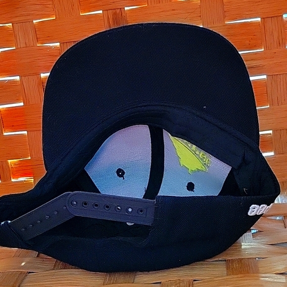 Slurpee 50th Limited EDITION BLACK CAP, NEON LOGO, WHITE LETTERING, 2016 STICKER - Picture 4 of 5